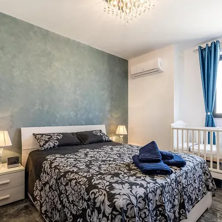 Tulip Court Penthouse Brand New-2 Min From The Sea-central Bugibba St. Paul's Bay