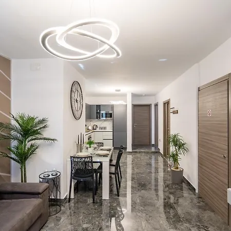 Appartamento Tulip Court Penthouse Brand New-2 Min From The Sea-central Bugibba