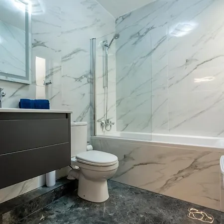 Tulip Court Penthouse Brand New-2 Min From The Sea-central Bugibba Apartment St. Paul's Bay