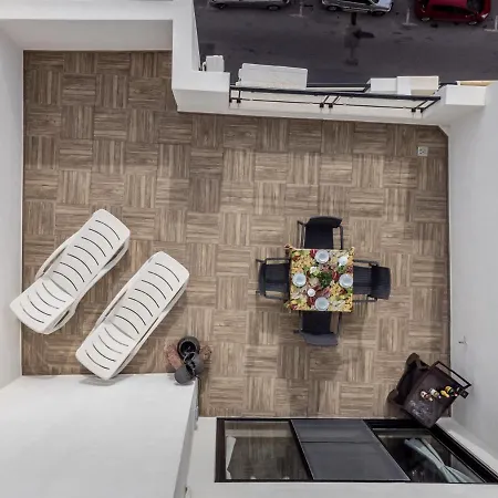 Tulip Court Penthouse Brand New-2 Min From The Sea-central Bugibba Appartement *