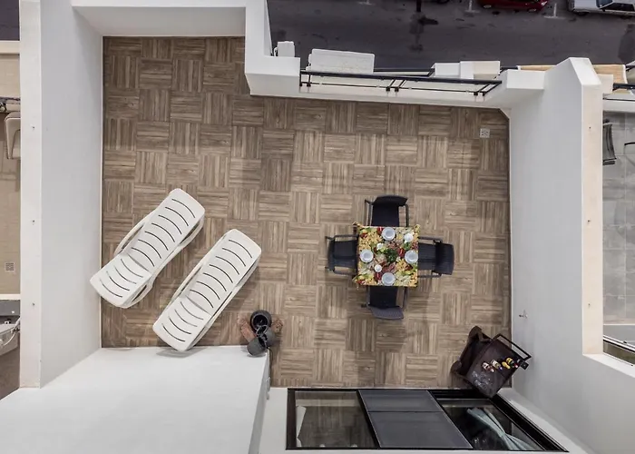 Tulip Court Penthouse Brand New-2 Min From The Sea-central Bugibba Apartment *